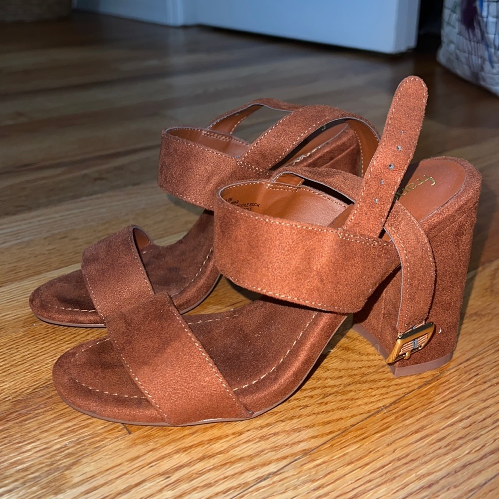 Francesca’s open toed heels size 6